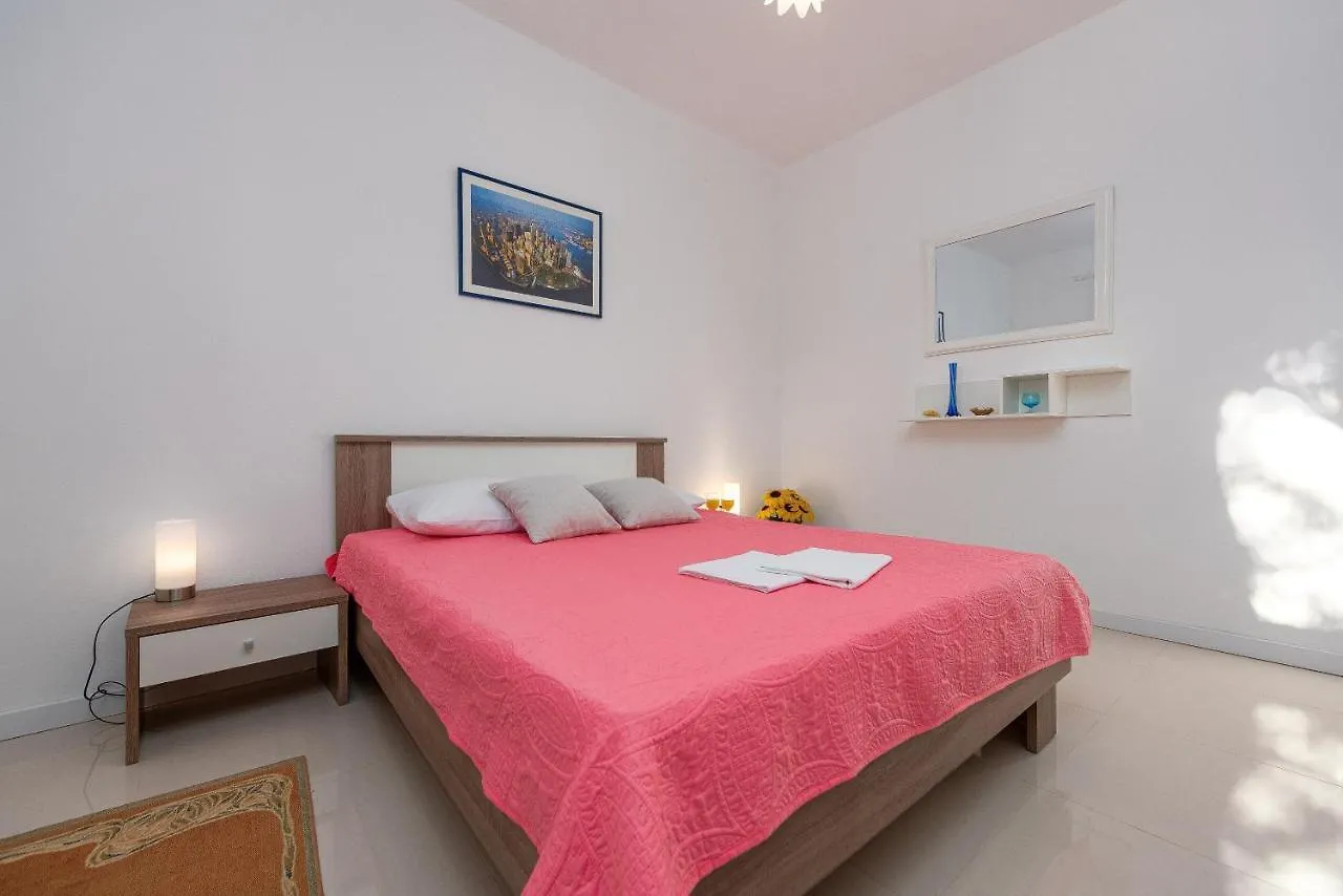 Holiday Home Apios Benkovac 0*,
