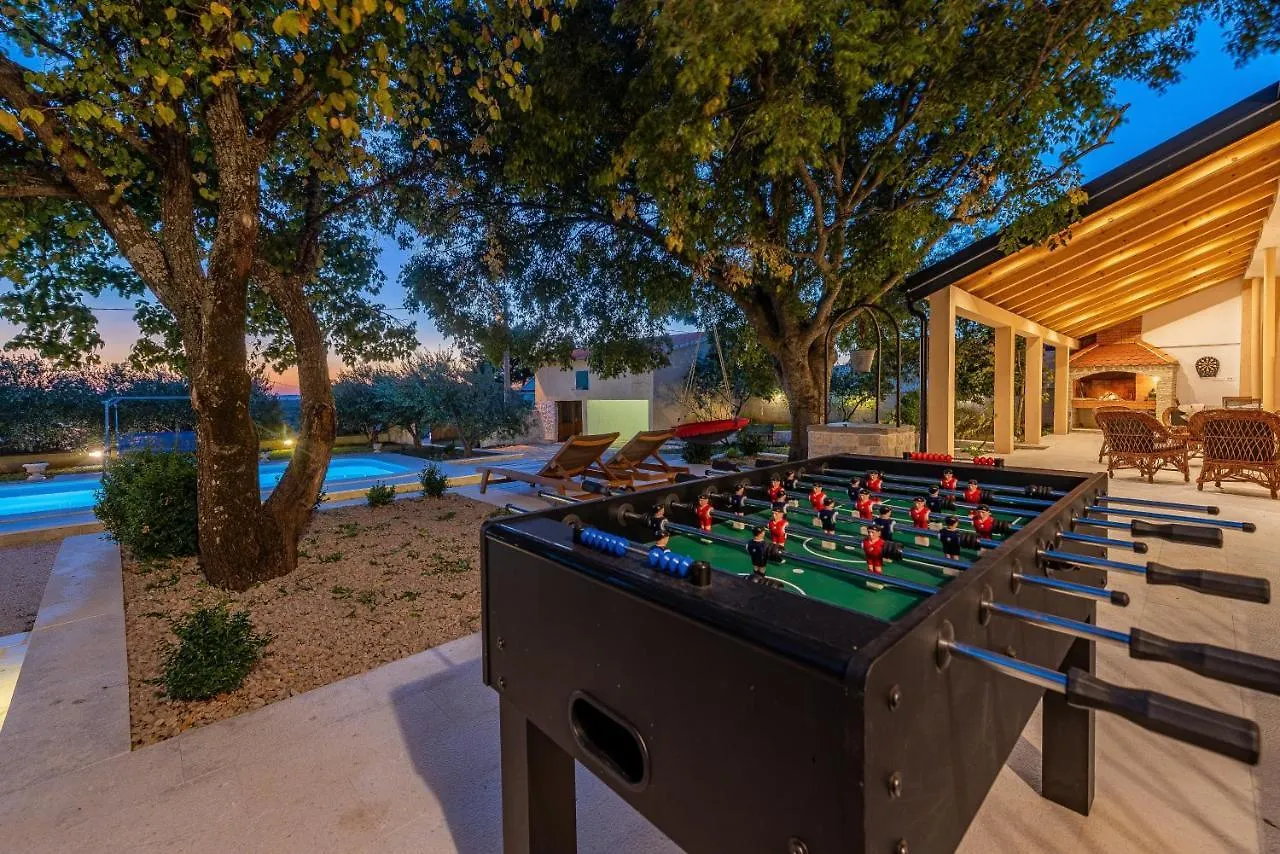 Holiday Home Apios Benkovac