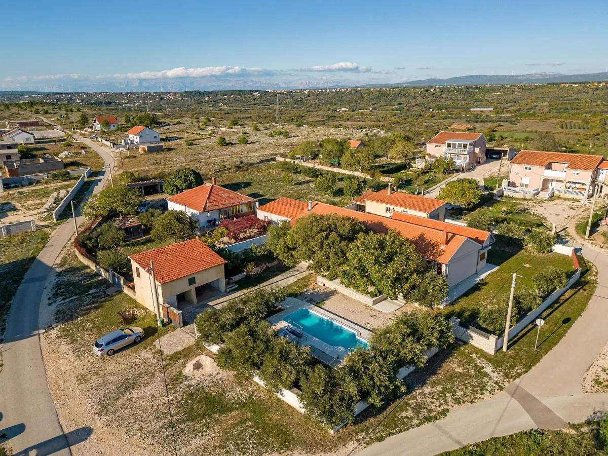 Holiday Home Apios Benkovac