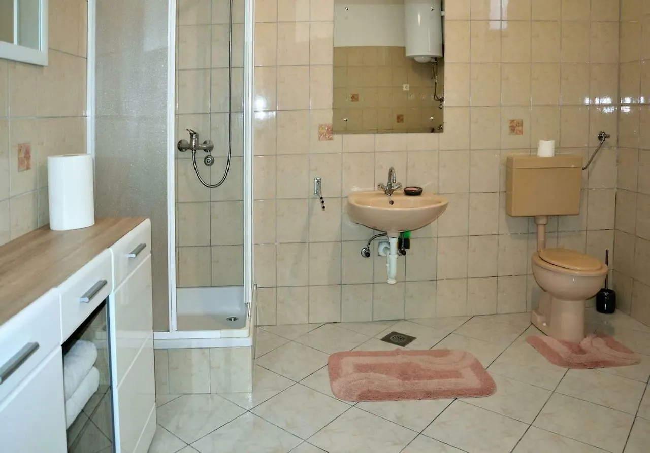 Holiday Home Apios Benkovac