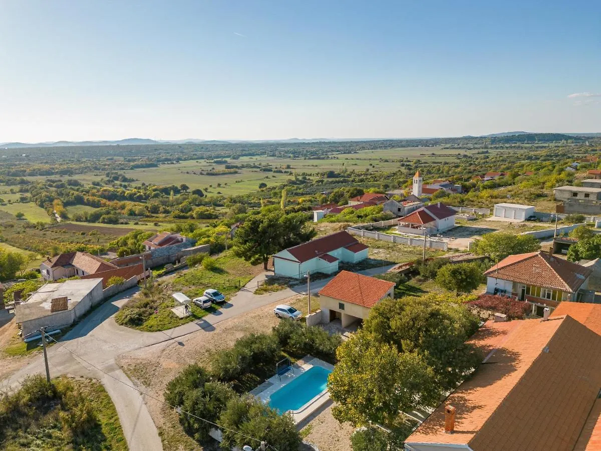 Holiday Home Apios Benkovac