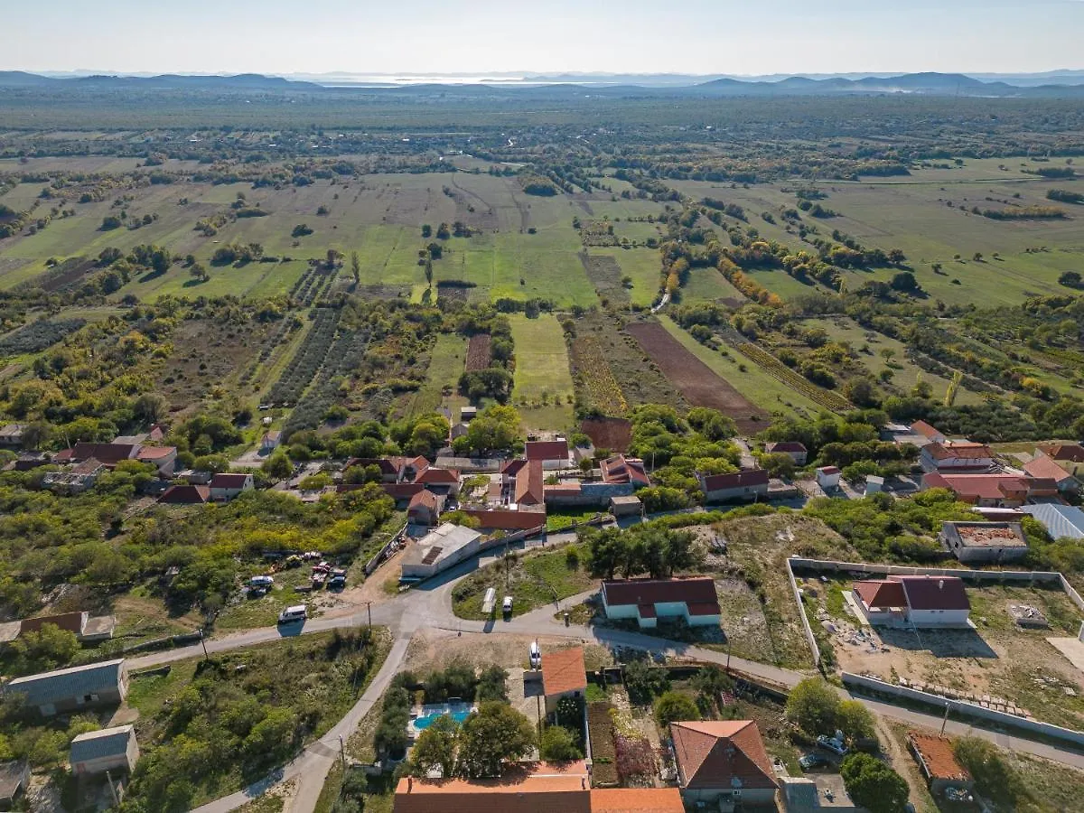 Holiday Home Apios Benkovac 0*,  Chorvatsko